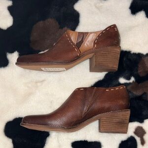 Zodiac Brown Leather Mules